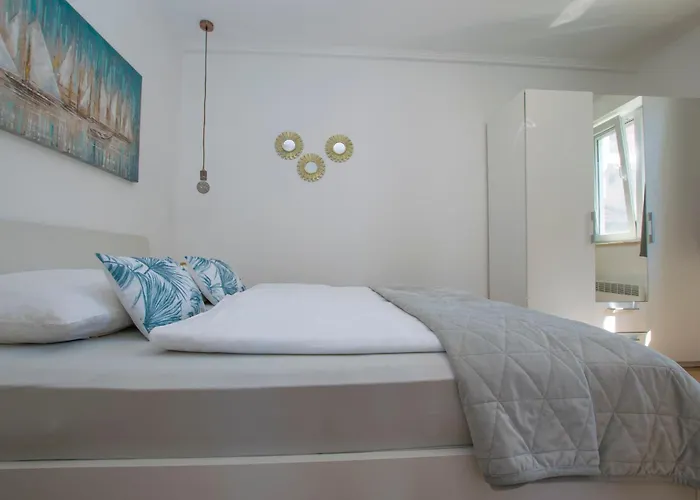 Adrian Апартаменты